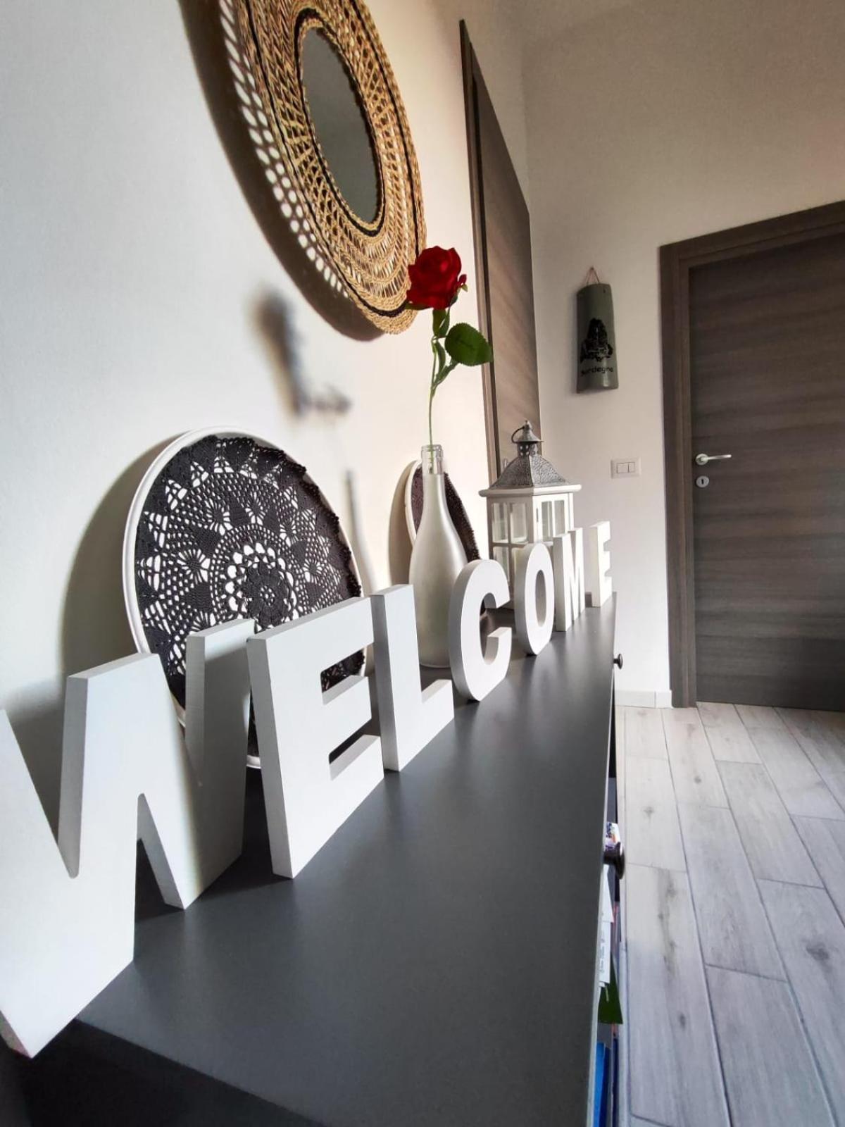 Casa Vacanze Con Giardino I Girasoli - Cin It 09006 - 9 C 2000 R4042- Сорсо Экстерьер фото